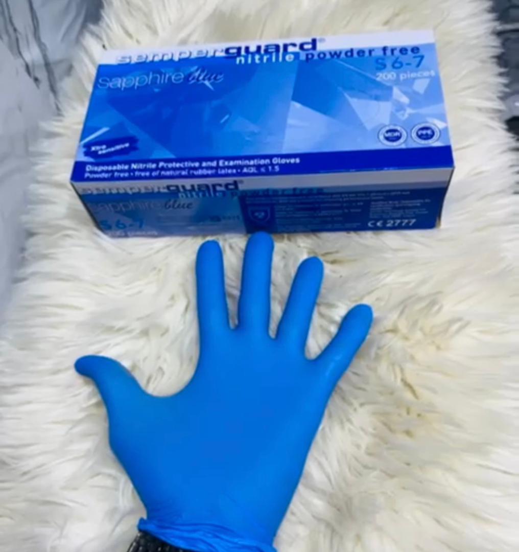 Gants nitrile et latex noire, blanc et Bleu